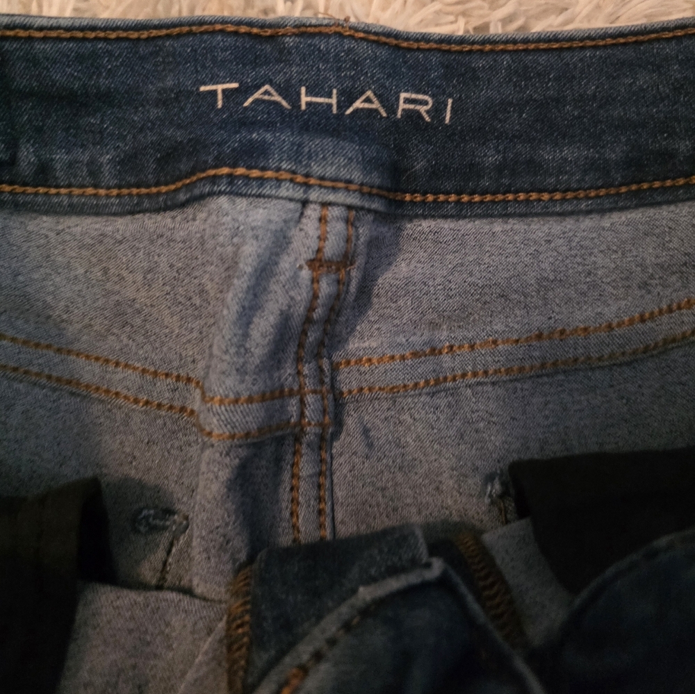 Tahari Jeans Size 10/30 - Picture 3 of 6